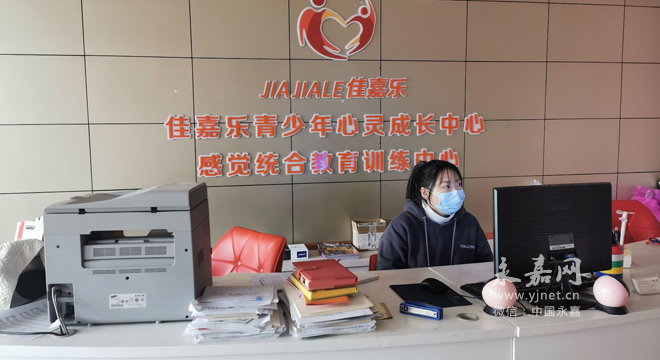我县多个机构开通心理咨询热线防御心理“疫情