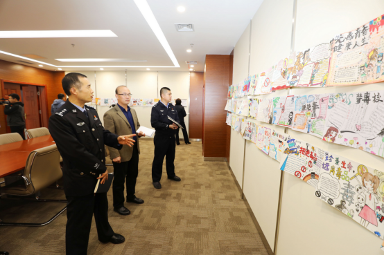 潍坊滨海公安举办禁毒主题手抄报评选活动