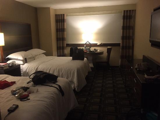 src=http___media-cdn.tripadvisor.com_media_photo-s_07_87_13_07_blinds-closed-for-privacy.jpg&refer=http___media-cdn.tripadvisor.jpg