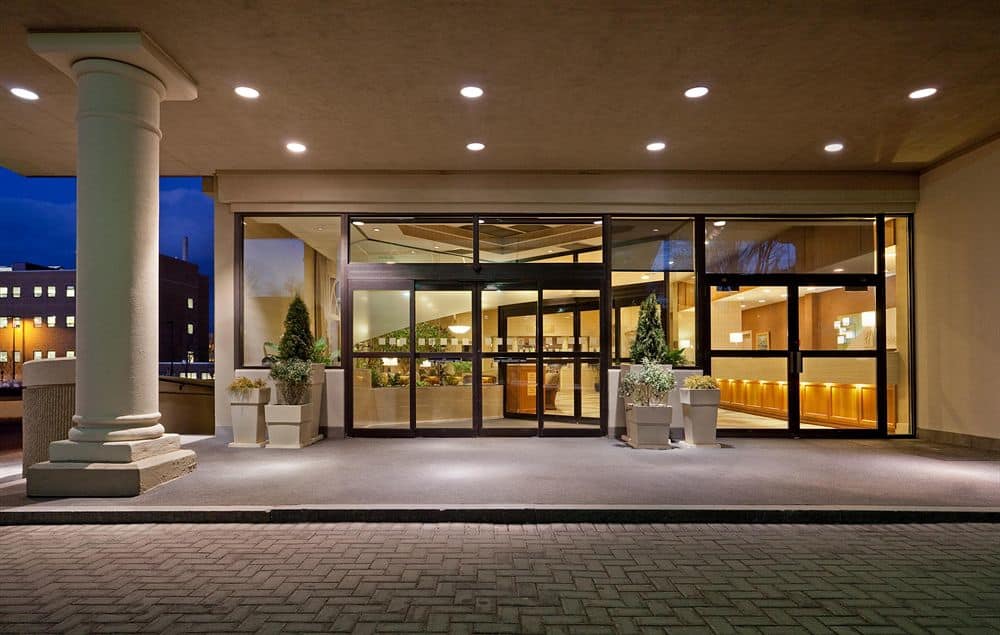 src=http___exp.cdn-hotels.com_hotels_1000000_20000_12000_11991_11991_144_z.jpg&refer=http___exp.cdn-hotels.jpg